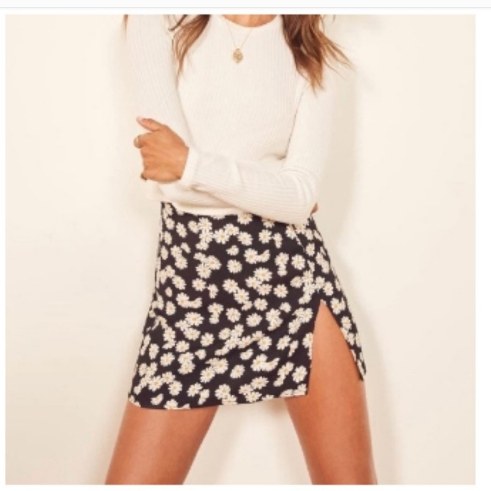 Reformation daisy flower print mini skirt